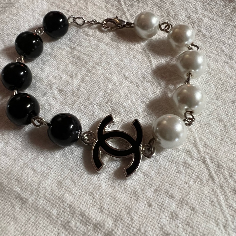 Beaded bracelet